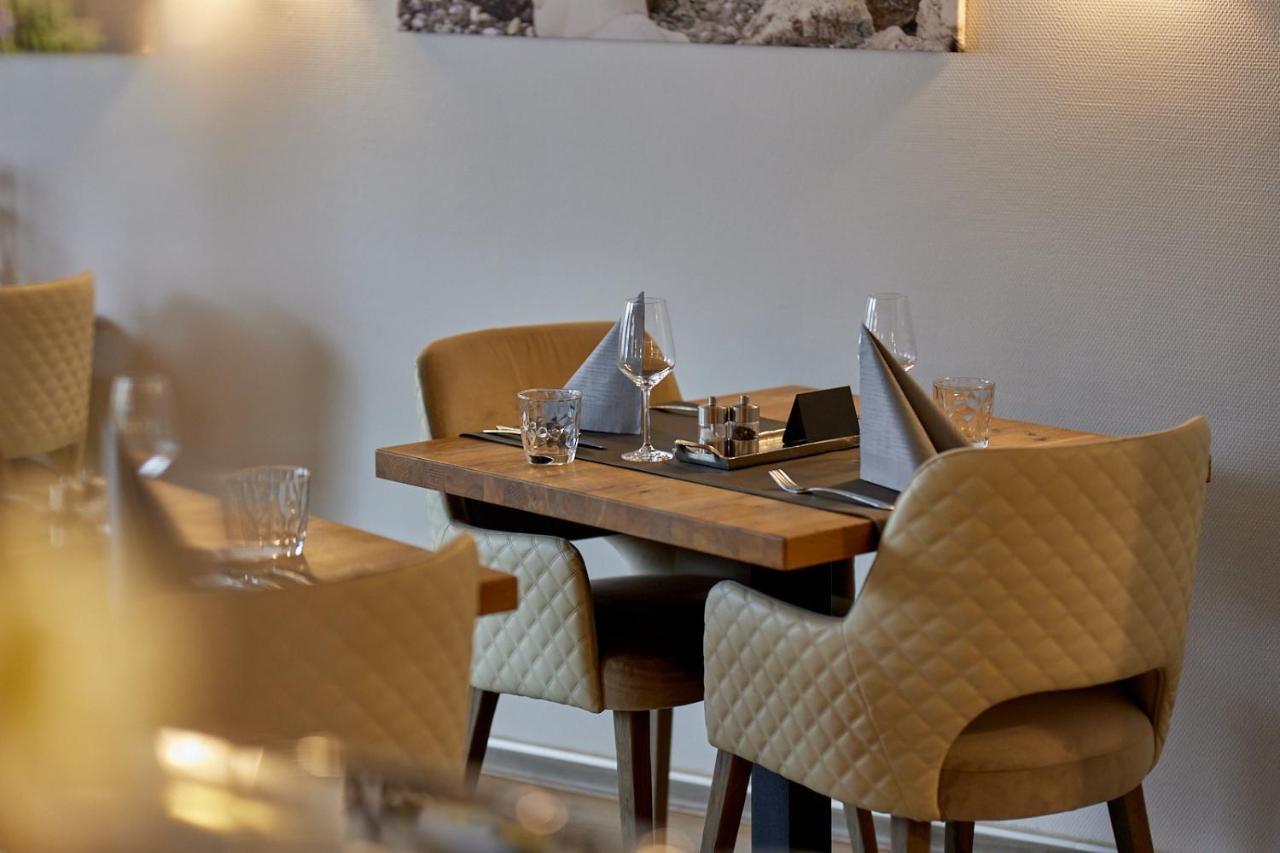 Moselhotel Weinhaus Simon 'Sauna'Restaurant'Eladesaeule วินทริค ภายนอก รูปภาพ